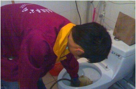 衛(wèi)生間下水道堵住了怎么辦？這幾種疏通方法一定要知道
